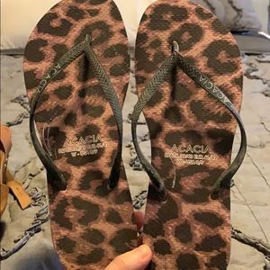 Acacia leopard thongs!!